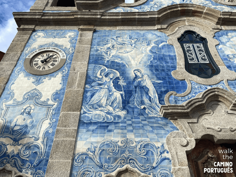 Up-close look at the azulejos on the Igreja do Sagrado Coração de Jesus in Porto