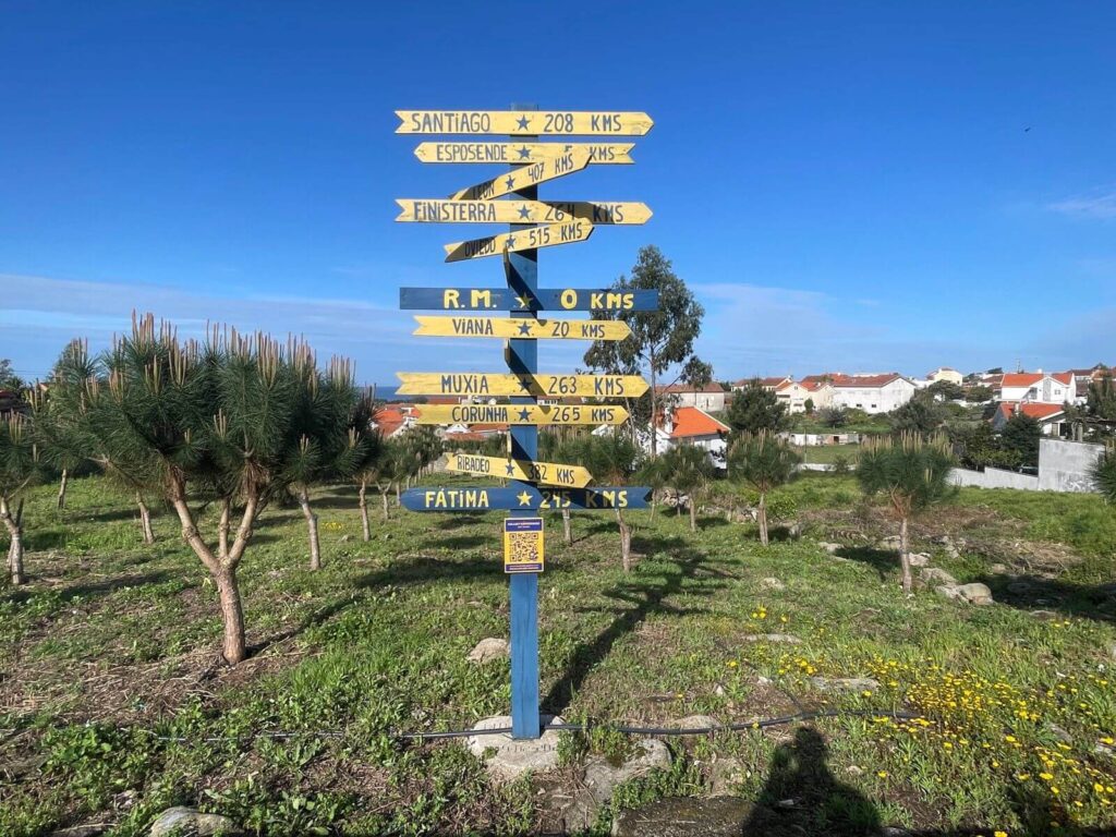 camino sign post Esposende To Viana Do Castelo 2-Coastal Route