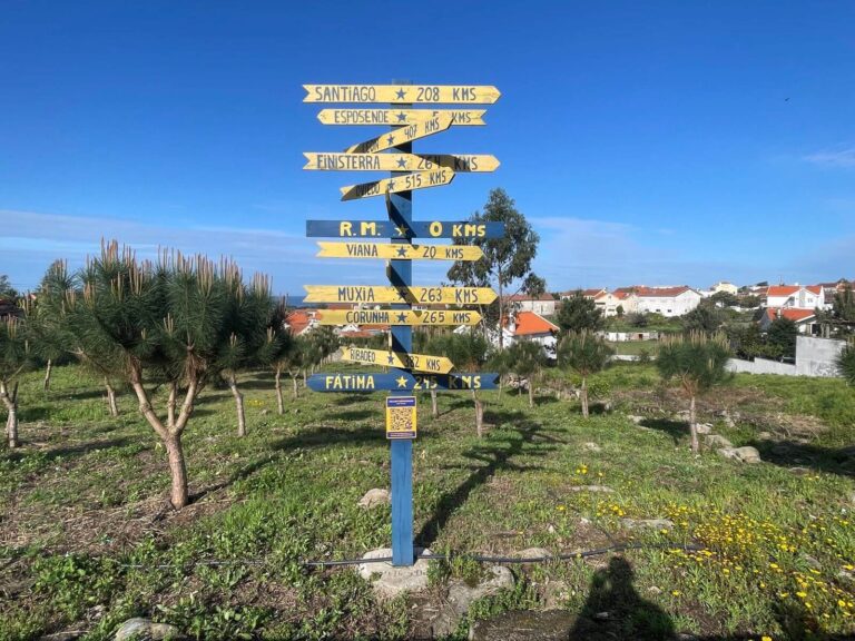 camino sign post Esposende To Viana Do Castelo 2-Coastal Route